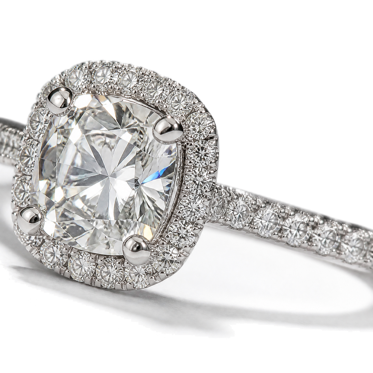 Adjustable Sugar-Cube Moissanite Ring | 925 Sterling Silver — close-up detail