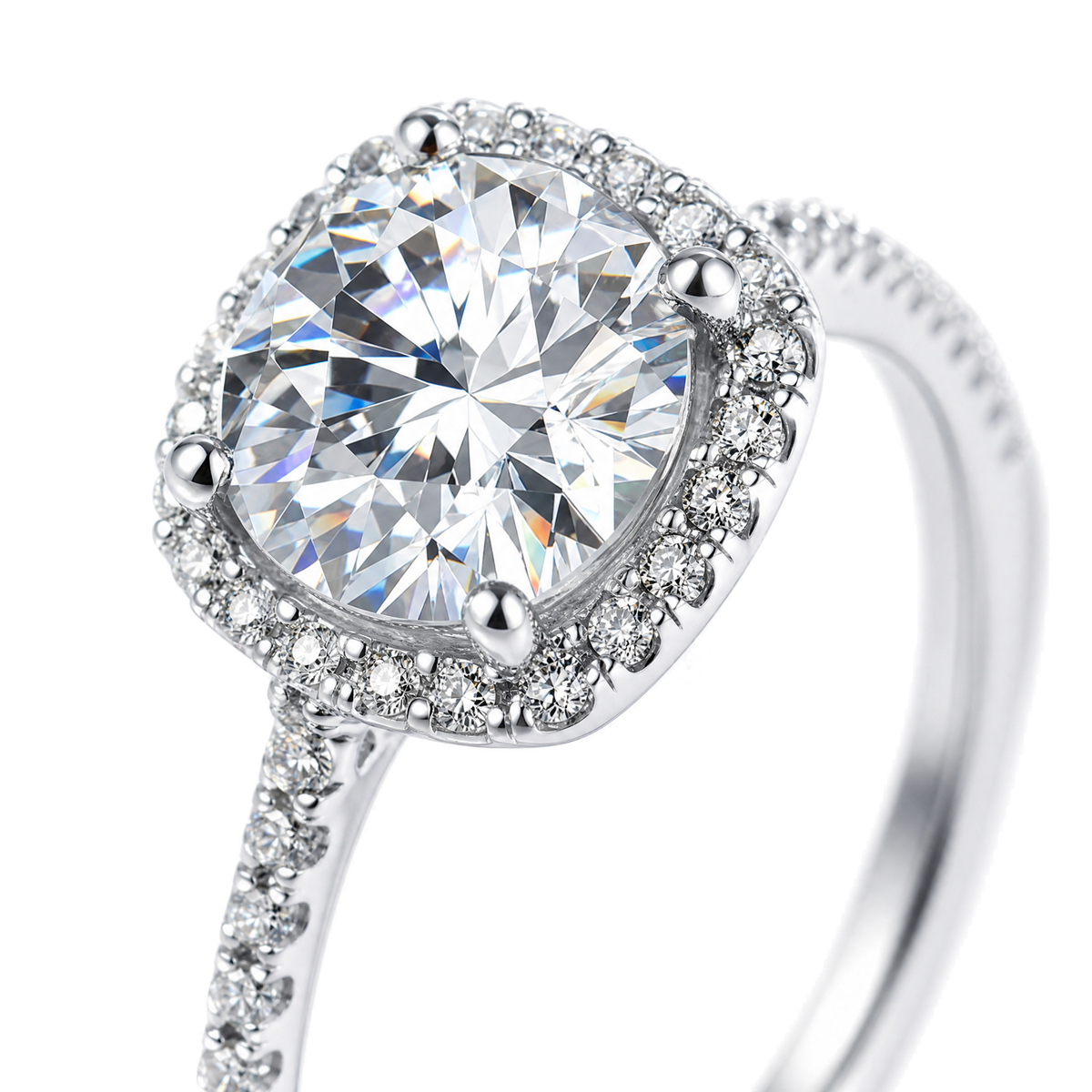 Sugar-Cube Solitaire Moissanite Ring | 925 Sterling Silver — close-up detail